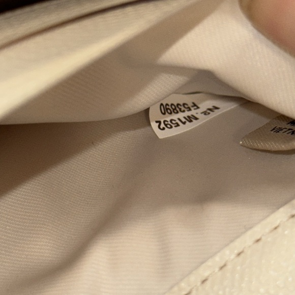 Coach Bag Cream Leather Wallet Gold Chain Crossbody - Picture 15 of 17